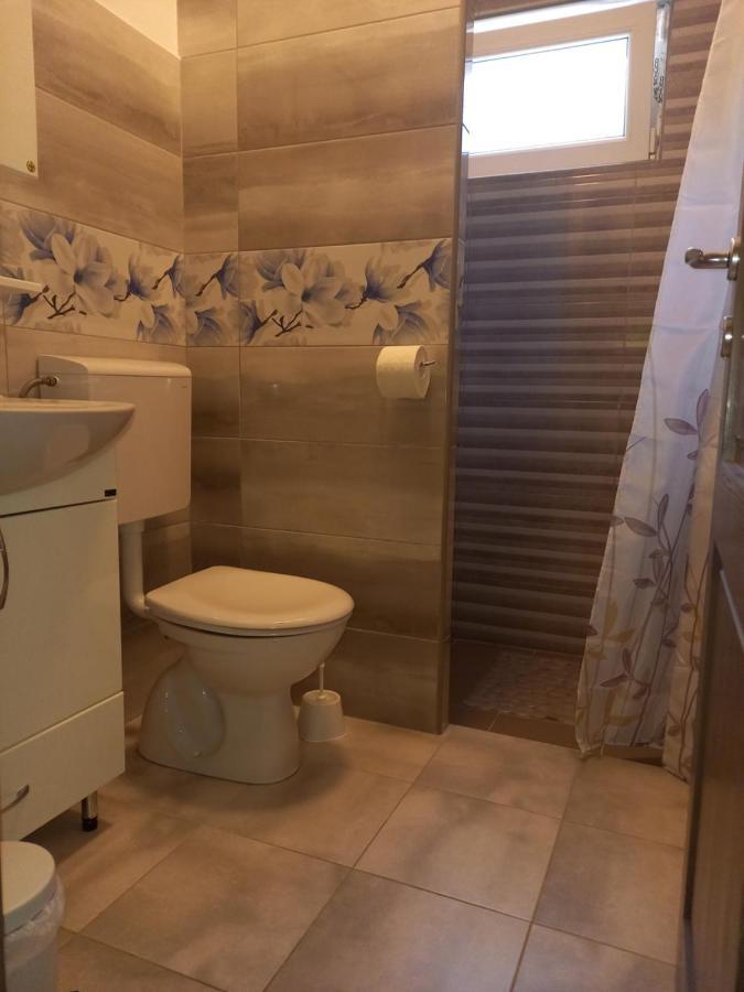 Loza-holiday Home,kuca Za Odmor Srima
